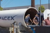 Ілон Маск зносить тунель Hyperloop