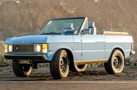 Компанія Девіда Бекхема перетворює старі Range Rover на стильні електрокари