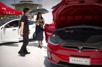 Tesla пропонує додаткову знижку китайським покупцям електрокарів
