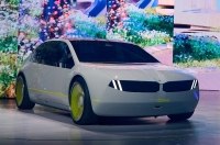 Компанія BMW показала електрокар-хамелеон майбутнього
