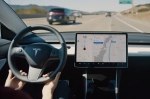 Відео Tesla, що рекламує систему автономного водіння, було підробленим