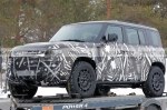 Land Rover Defender SVX помітили під час тестів