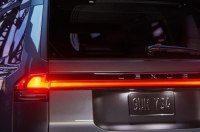 Lexus показав новий знімок позашляховика GX