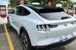 Електромобілі Ford зможуть заряджатися від суперчарджерів Tesla
