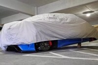 Топова Acura NSX «втратила» колеса на парковці аеропорту