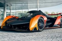 McLaren    P1