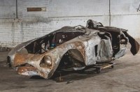 У США на аукціоні продали згорілий корпус старого гоночного автомобіля Ferrari