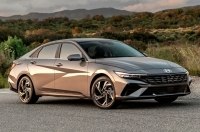 Hyundai    Elantra 2024-  