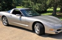 Знайдено Chevrolet Corvette із 2000-х в ідеальному стані
