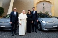 Volkswagen передасть 40 електромобілів Ватикану