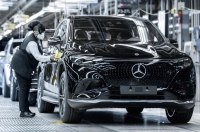 Mercedes-Benz     EQS  
