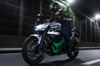 Kawasaki представила гібридний мотоцикл з мінімальною витратою пального