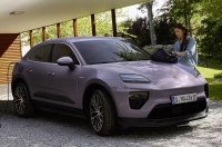 Porsche      Macan