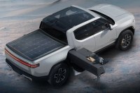  Rivian R1T      