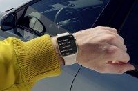 Mercedes-Benz    Apple Watch