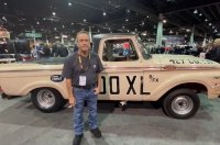       Ford F-100 XL