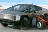  Tesla Cybertruck   -