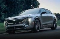      Cadillac Lyriq-V
