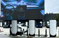 В Німеччині вдвічі впали продажі автомобілів Tesla
