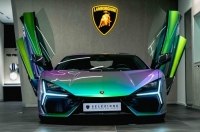 Lamborghini Revuelto  -     