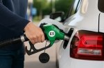 Етанол в українському бензині. Як це впливає на автомобіль і що з цим робити