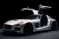   11- Mercedes-Benz SLS AMG  