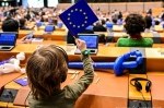 Європарламент відклав закон з посилення автомобільних викидів
