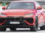 Audi Q8    Lamborghini Urus