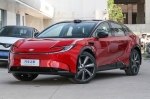 Toyota випустила стильний електрокросовер bZ5