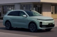 Li Auto L6 2025  :    