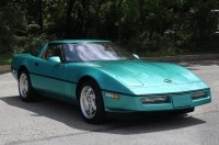  35- Chevrolet Corvette  