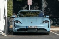 Porsche     Taycan   