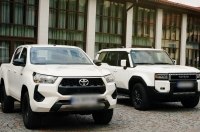      Land Cruiser Prado  Hilux