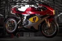  볿   MV Agusta Superveloce 1000 Ago