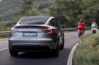 ϳ           Tesla
