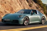 Porsche   911 Carrera 4S