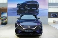  Mazda EZ-60       CX-6e