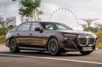 BMW     i7