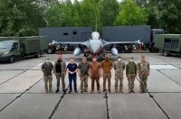          F-16