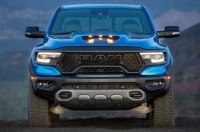 Ram повертає на конвеєр пікап із 700-сильним HEMI