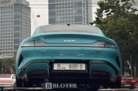 Hyundai   Xiaomi SU7  