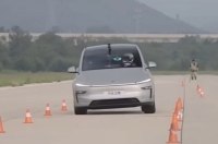   Tesla Model Y L   