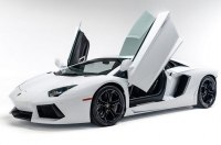 Lamborghini    Aventador  