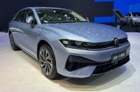      Volkswagen Sagitar L