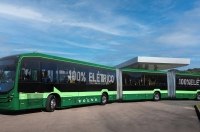      Volvo  250 