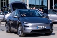 Tesla   7      
