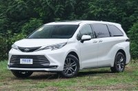 Toyota      Sienna 2026  