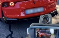   186 /:       Ferrari