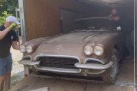      Chevrolet Corvette