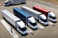 Tesla �������� ��������� ������ ��������� Semi �� ��� ������� ���